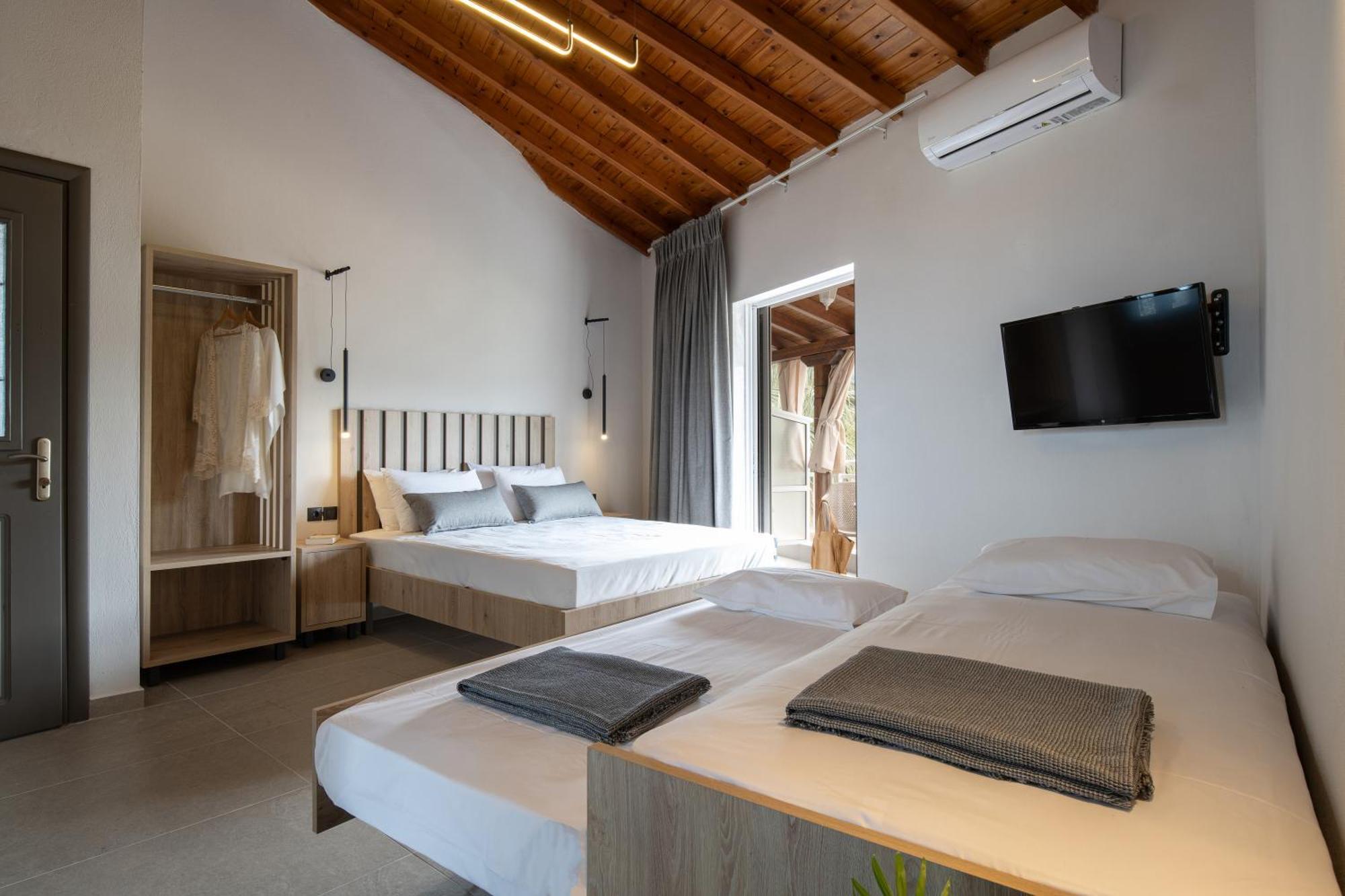 Erifili At Sarti Beach Apartments & Studios Ngoại thất bức ảnh