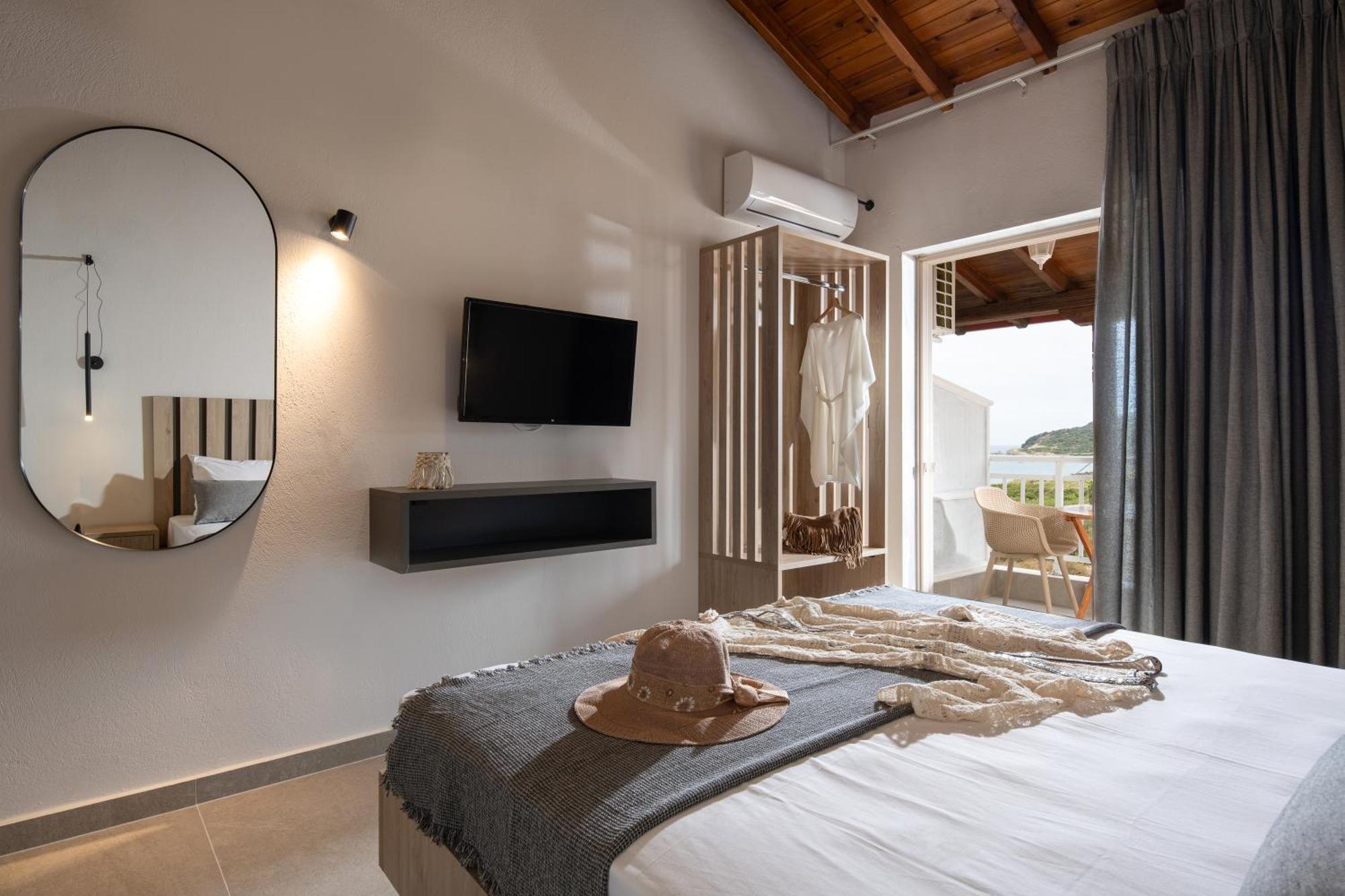 Erifili At Sarti Beach Apartments & Studios Ngoại thất bức ảnh